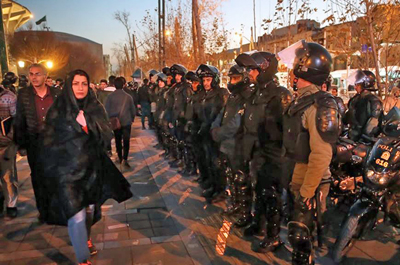 Iran-Repression-400